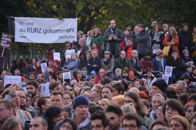 Avusturya’da hükümet karşıtı gösteri